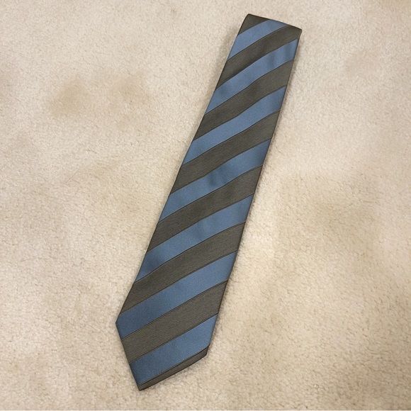 Hugo Boss Silk Tie - Picture 1 of 3